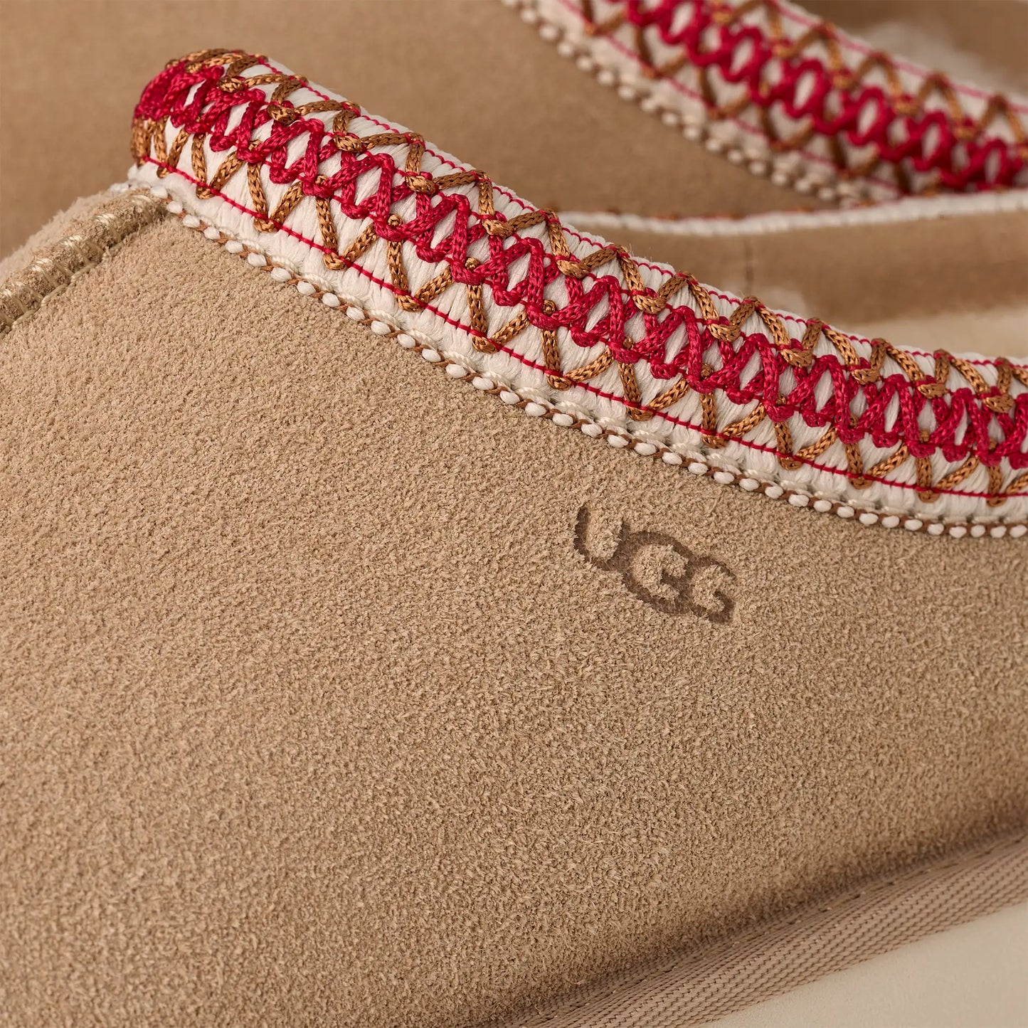 Ugg Tasman Sand Dark Cherry